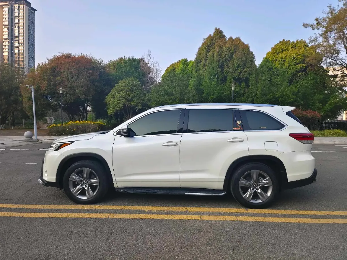 2018 Toyota Highlander 2.0T 220HP L4 6AT,autocango,china used car exporter,china ev exporter,chinese used car exporter,chinese used ev exporter