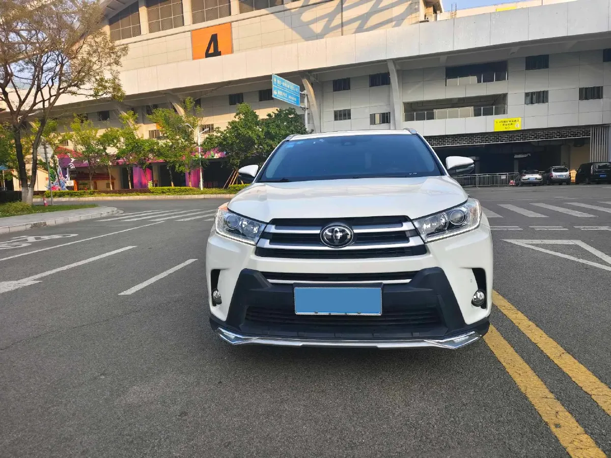 2018 Toyota Highlander 2.0T 220HP L4 6AT,autocango,china used car exporter,china ev exporter,chinese used car exporter,chinese used ev exporter
