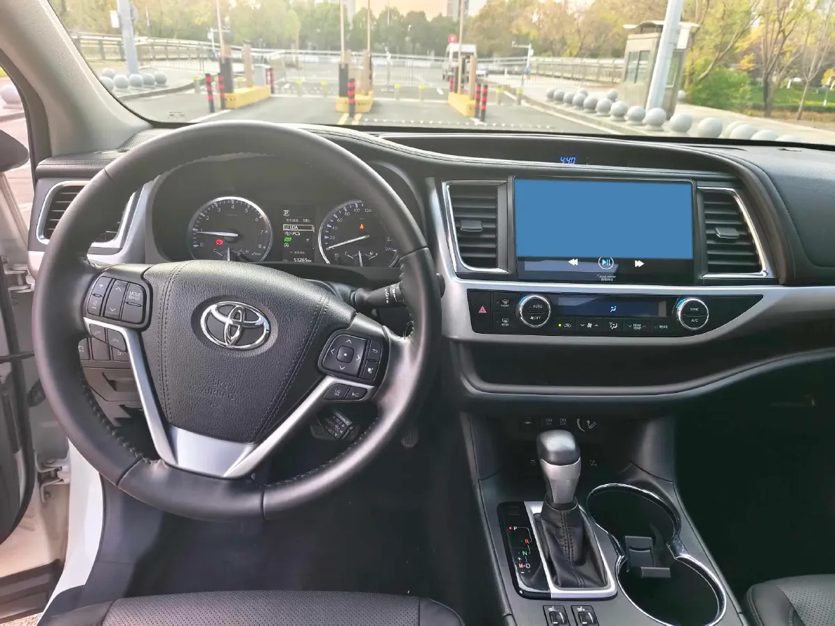 2018 Toyota Highlander 2.0T 220HP L4 6AT,autocango,china used car exporter,china ev exporter,chinese used car exporter,chinese used ev exporter