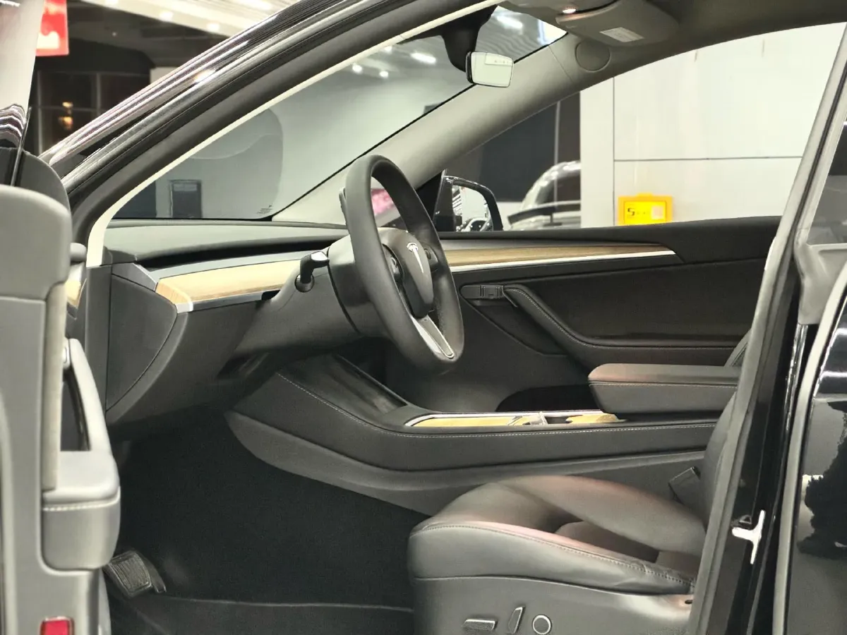 2021 Tesla Model Y BEV 60KWH,autocango,china used car exporter,china ev exporter,chinese used car exporter,chinese used ev exporter