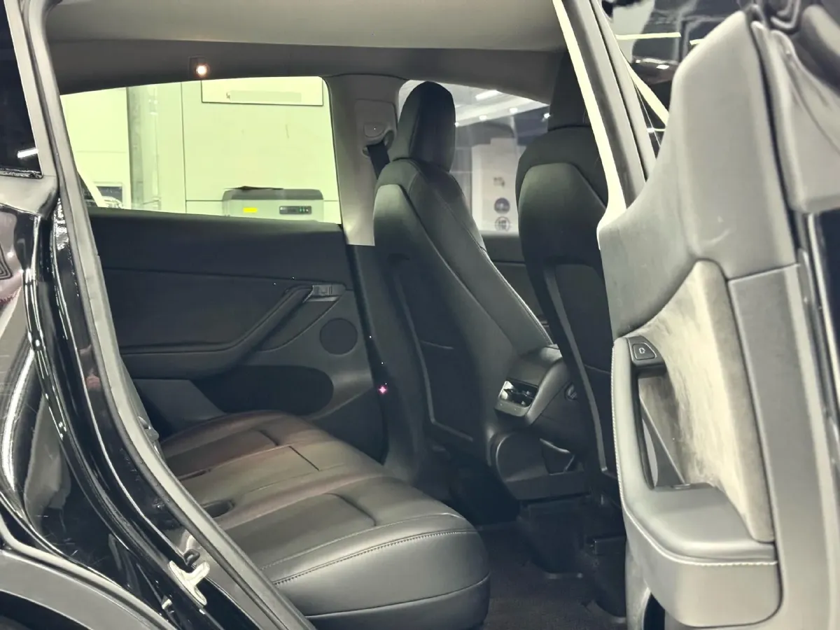 2021 Tesla Model Y BEV 60KWH,autocango,china used car exporter,china ev exporter,chinese used car exporter,chinese used ev exporter