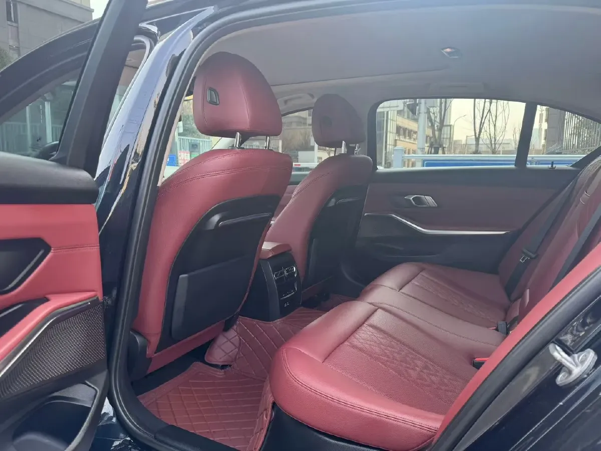 2022 BMW 3 Series 2.0T 184HP L4 8AT,autocango,china used car exporter,china ev exporter,chinese used car exporter,chinese used ev exporter