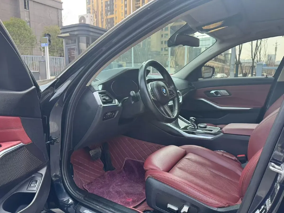 2022 BMW 3 Series 2.0T 184HP L4 8AT,autocango,china used car exporter,china ev exporter,chinese used car exporter,chinese used ev exporter