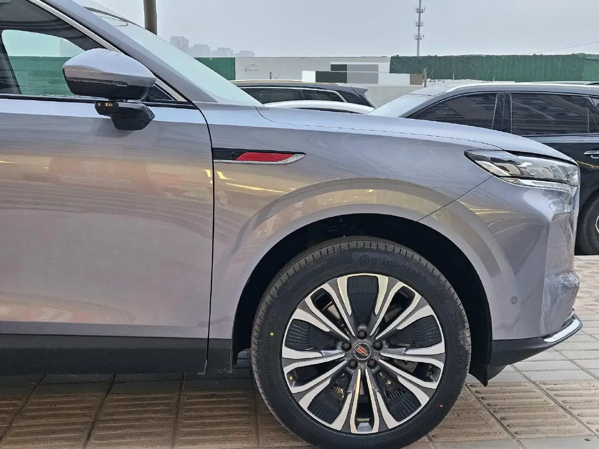 2026 HongQi HS6 PHEV 1.5T 150HP L4 1DHT PHEV,autocango,china used car exporter,china ev exporter,chinese used car exporter,chinese used ev exporter