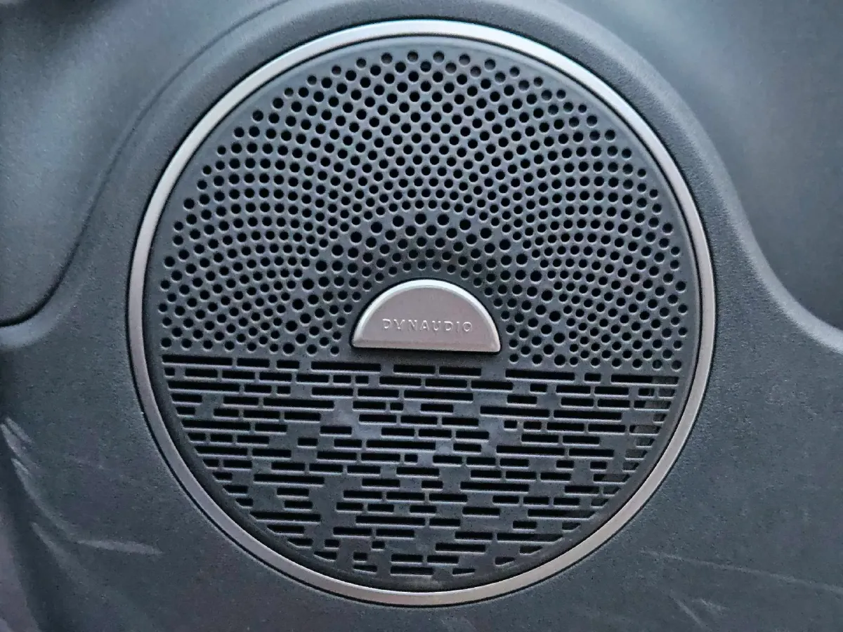 2026 HongQi HS6 PHEV 1.5T 150HP L4 1DHT PHEV,autocango,china used car exporter,china ev exporter,chinese used car exporter,chinese used ev exporter