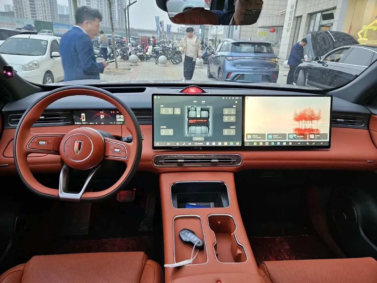 2026 HongQi HS6 PHEV 1.5T 150HP L4 1DHT PHEV,autocango,china used car exporter,china ev exporter,chinese used car exporter,chinese used ev exporter