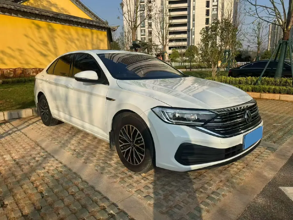 2025 Volkswagen Sagitar 1.2T 116HP L4 5MT,autocango,china used car exporter,china ev exporter,chinese used car exporter,chinese used ev exporter