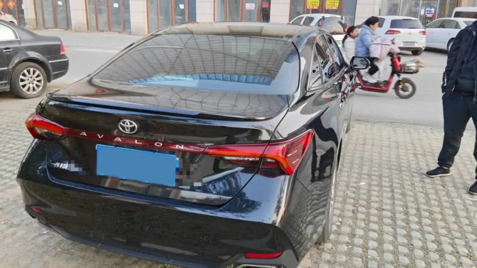 2019 Toyota Camry 2.5L 209HP L4 8AT,autocango,china used car exporter,china ev exporter,chinese used car exporter,chinese used ev exporter