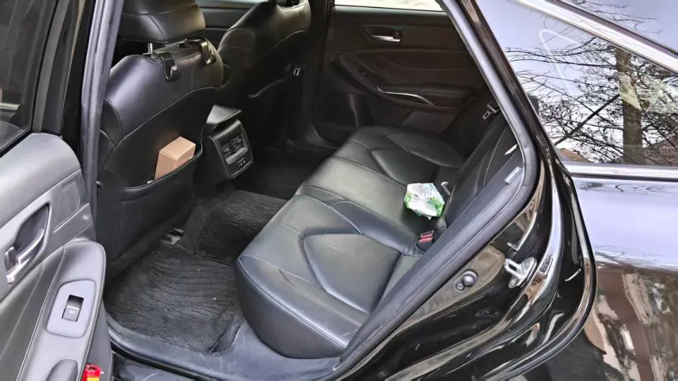 2019 Toyota Camry 2.5L 209HP L4 8AT,autocango,china used car exporter,china ev exporter,chinese used car exporter,chinese used ev exporter