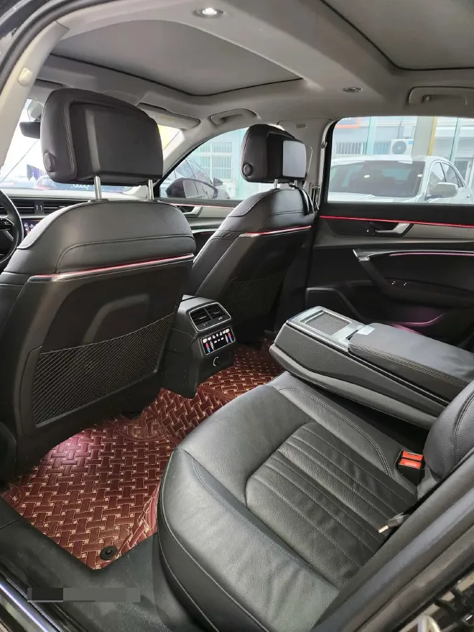 2021 Audi A6L 2.0T 224HP L4 7DCT,autocango,china used car exporter,china ev exporter,chinese used car exporter,chinese used ev exporter