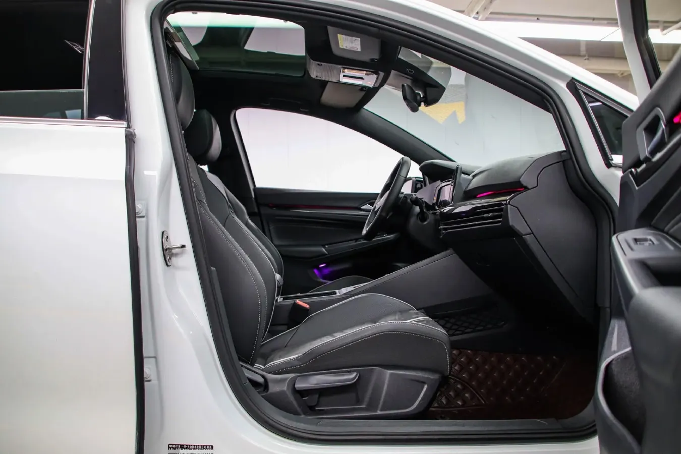 2021 Volkswagen Golf 1.4T 150HP L4 7DCT,autocango,china used car exporter,china ev exporter,chinese used car exporter,chinese used ev exporter