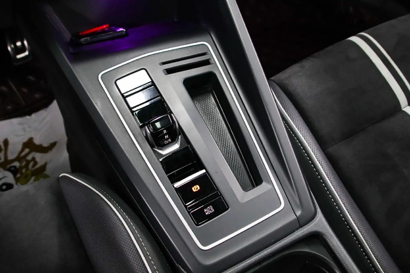 2021 Volkswagen Golf 1.4T 150HP L4 7DCT,autocango,china used car exporter,china ev exporter,chinese used car exporter,chinese used ev exporter