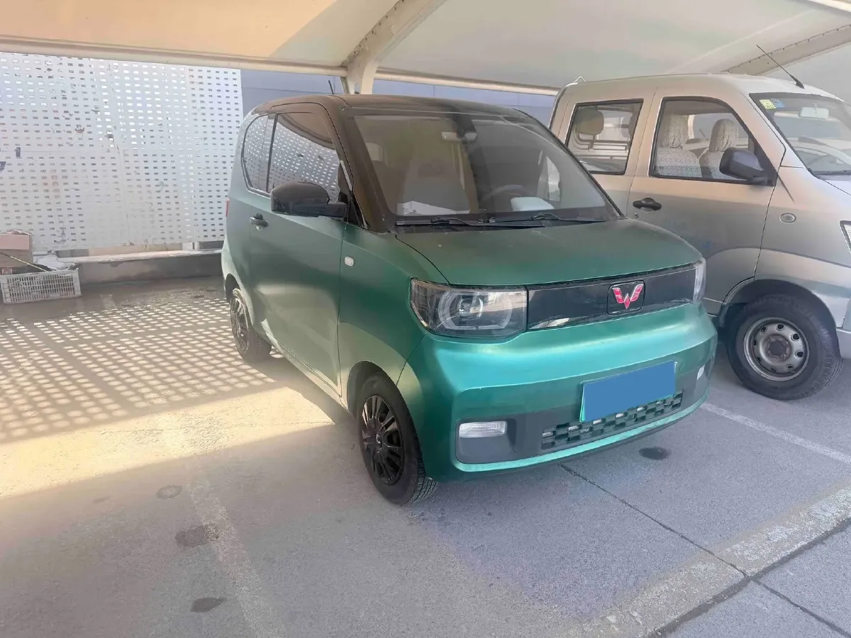 2021 WuLing HongGuang MINI EV BEV 13.8KWH,autocango,china used car exporter,china ev exporter,chinese used car exporter,chinese used ev exporter