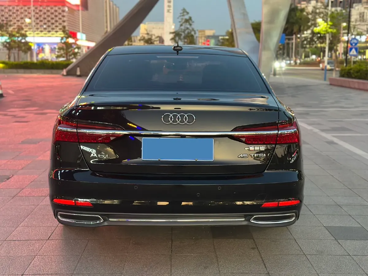2020 Audi A6L 2.0T 224HP L4 7DCT,autocango,china used car exporter,china ev exporter,chinese used car exporter,chinese used ev exporter