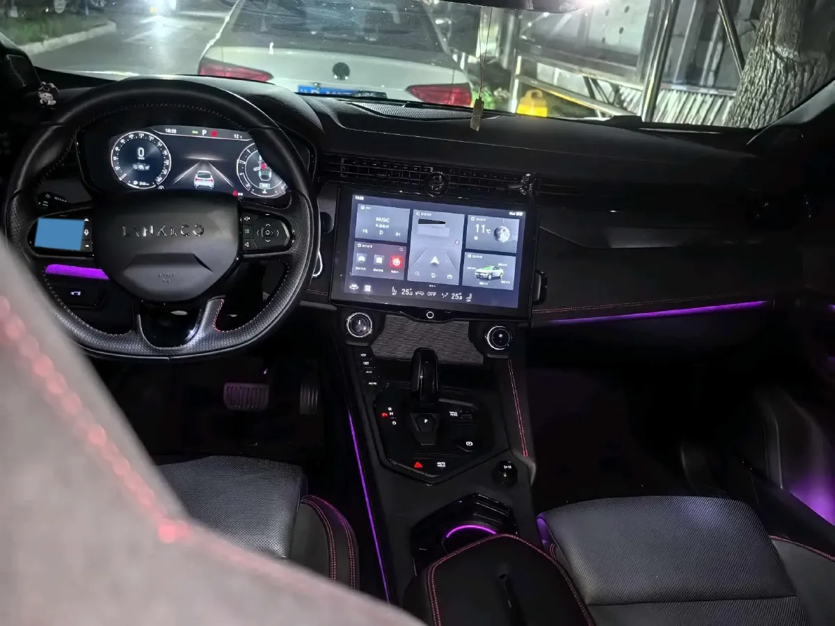 2022 LYNK&CO 05 2.0T 254HP L4 8AT,autocango,china used car exporter,china ev exporter,chinese used car exporter,chinese used ev exporter