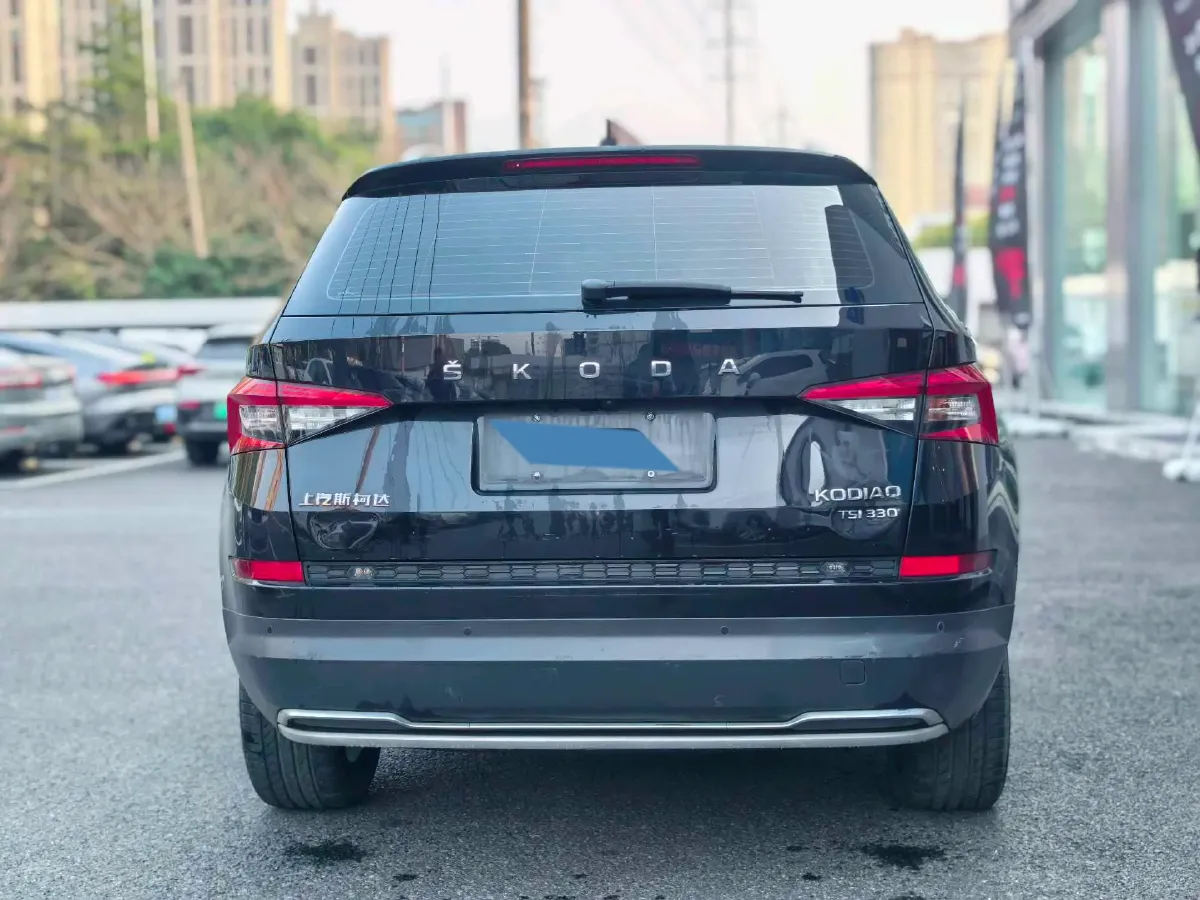 2019 Skoda Superb 2.0T 220HP L4 7DCT,autocango,china used car exporter,china ev exporter,chinese used car exporter,chinese used ev exporter