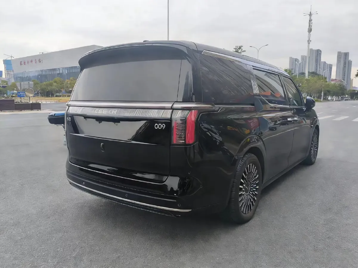 2022 Zeekr 009 BEV 116KWH,autocango,china used car exporter,china ev exporter,chinese used car exporter,chinese used ev exporter