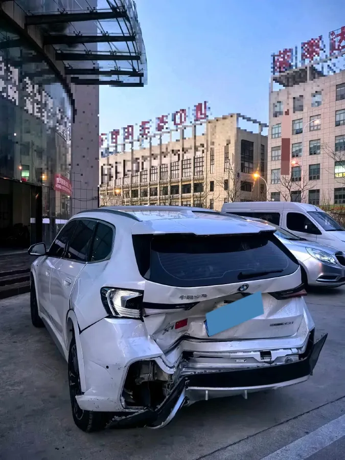 2024 BMW X1 2.0T 204HP L4 7DCT,autocango,china used car exporter,china ev exporter,chinese used car exporter,chinese used ev exporter