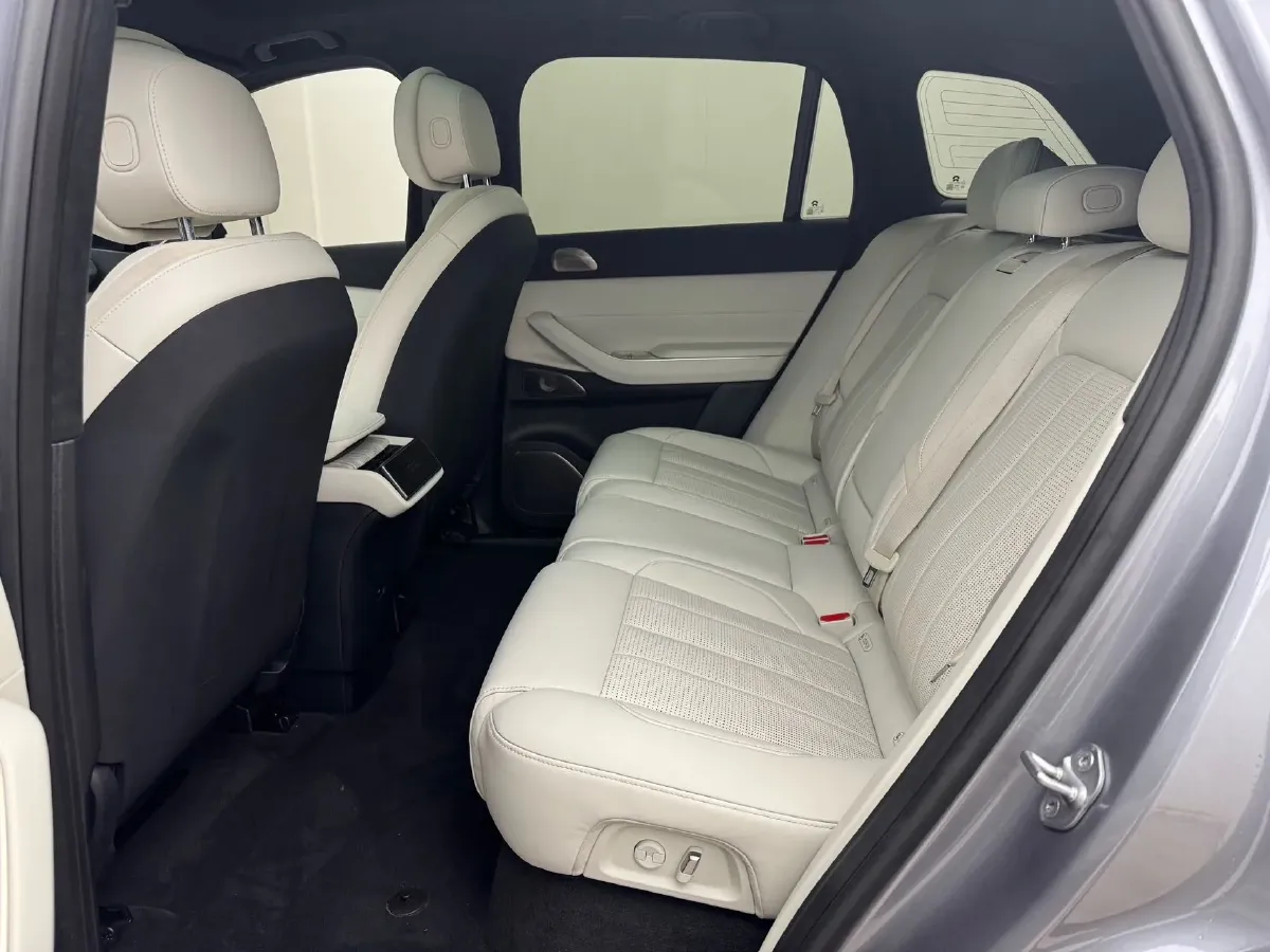 2024 NIO ES8 BEV 75KWH,autocango,china used car exporter,china ev exporter,chinese used car exporter,chinese used ev exporter