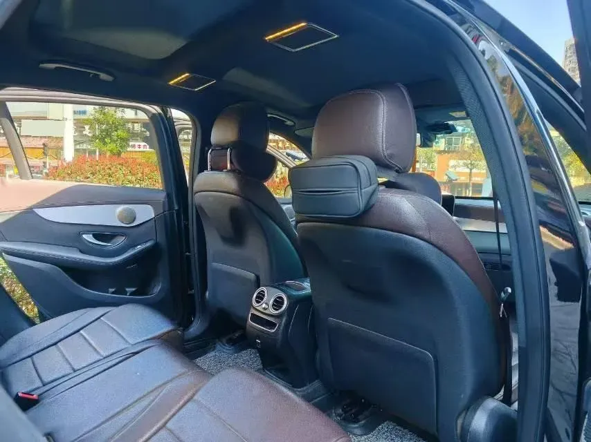 2021 Mercedes-Benz GLC Class 2.0T 197HP L4 9AT,autocango,china used car exporter,china ev exporter,chinese used car exporter,chinese used ev exporter