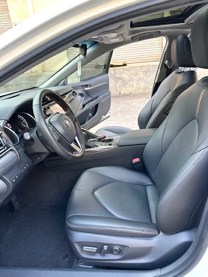 2018 Toyota Camry 2.0L 169HP L4 6AT,autocango,china used car exporter,china ev exporter,chinese used car exporter,chinese used ev exporter