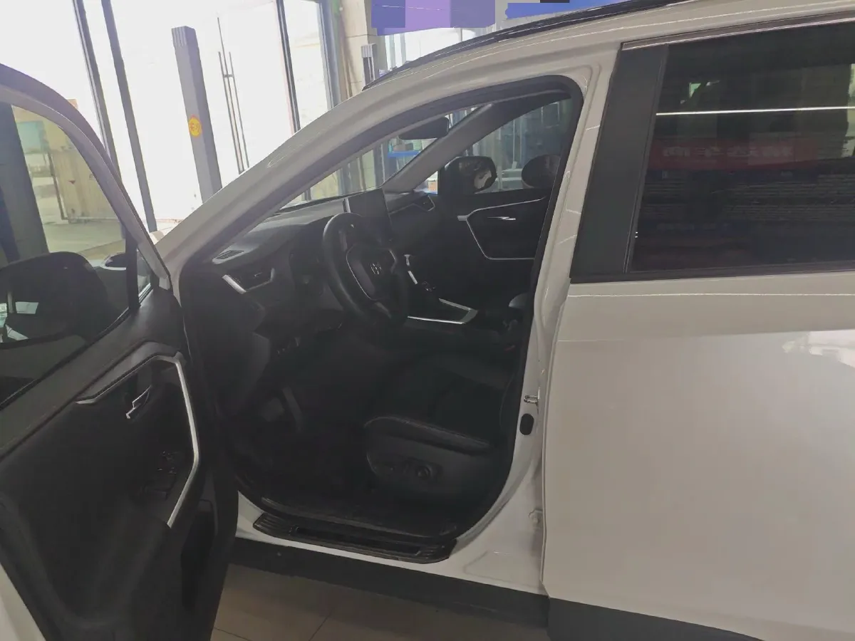 2021 Toyota RAV4 2.0L 171HP L4 CVT,autocango,china used car exporter,china ev exporter,chinese used car exporter,chinese used ev exporter