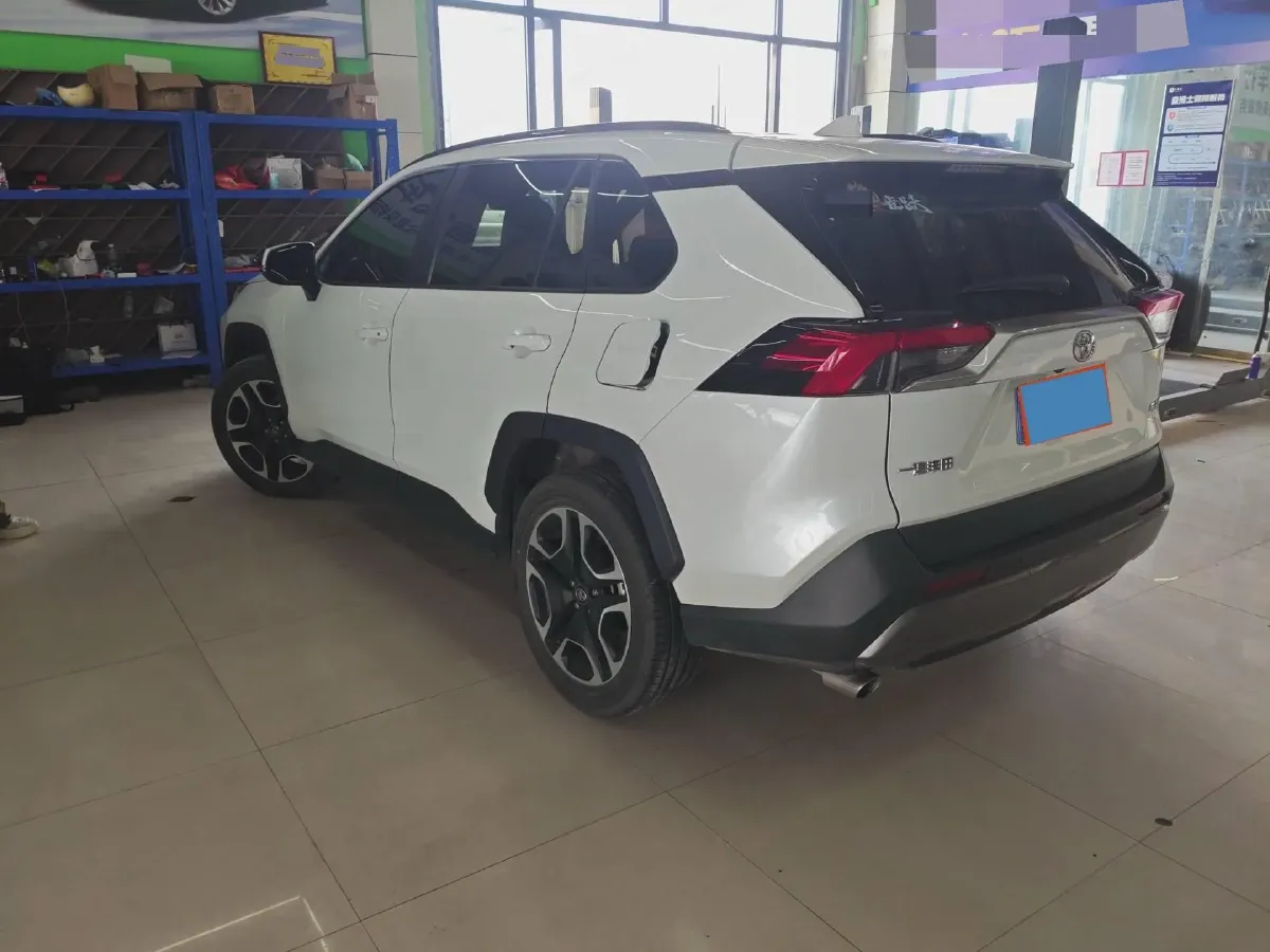 2021 Toyota RAV4 2.0L 171HP L4 CVT,autocango,china used car exporter,china ev exporter,chinese used car exporter,chinese used ev exporter