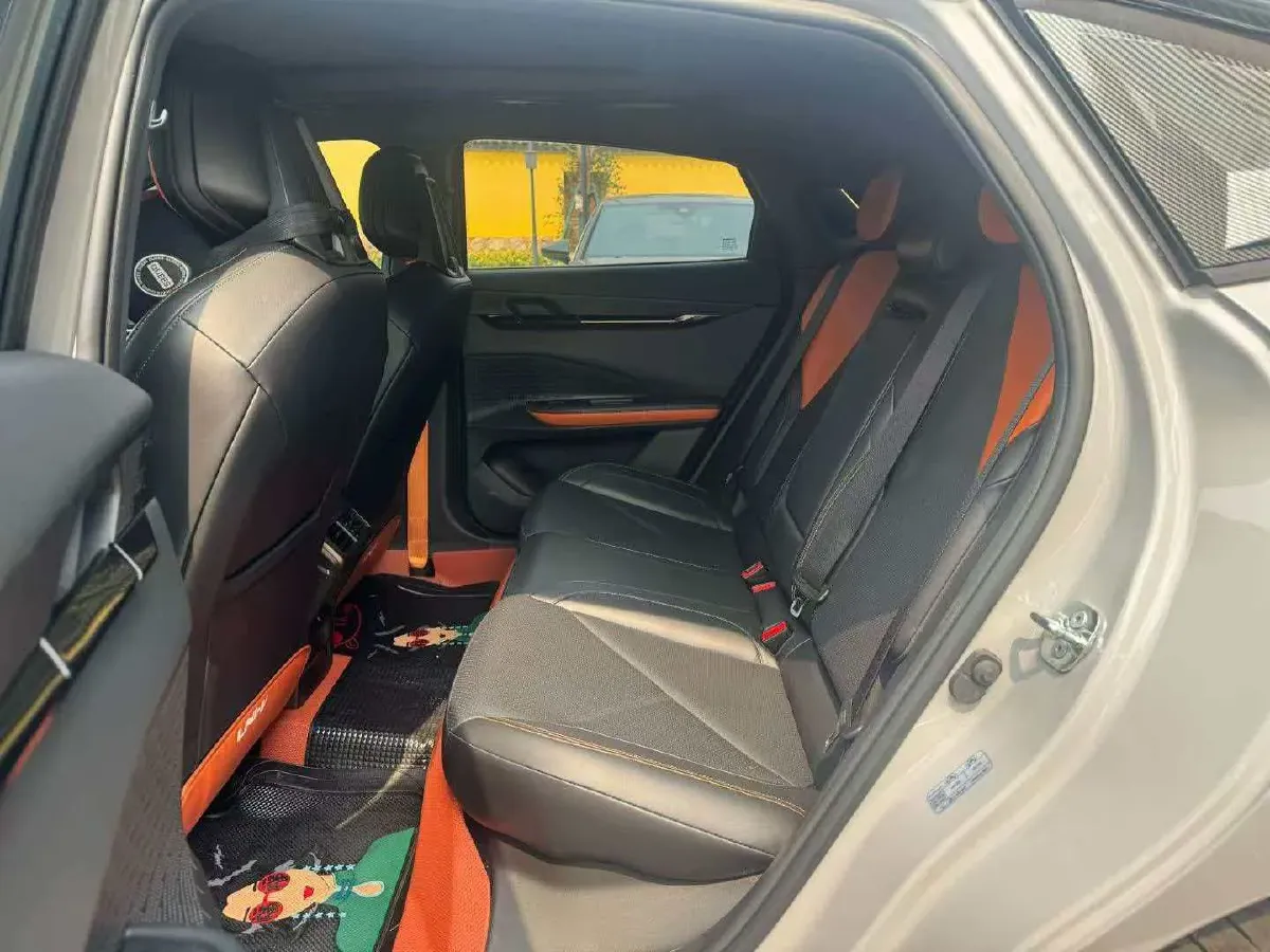 2022 ChangAn UNI-V 1.5T 188HP L4 7DCT,autocango,china used car exporter,china ev exporter,chinese used car exporter,chinese used ev exporter