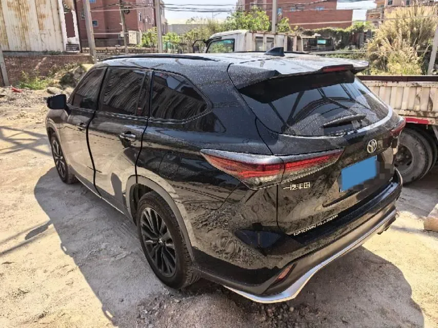 2024 Toyota Crown Kluger 2.0T 248HP L4 8AT,autocango,china used car exporter,china ev exporter,chinese used car exporter,chinese used ev exporter