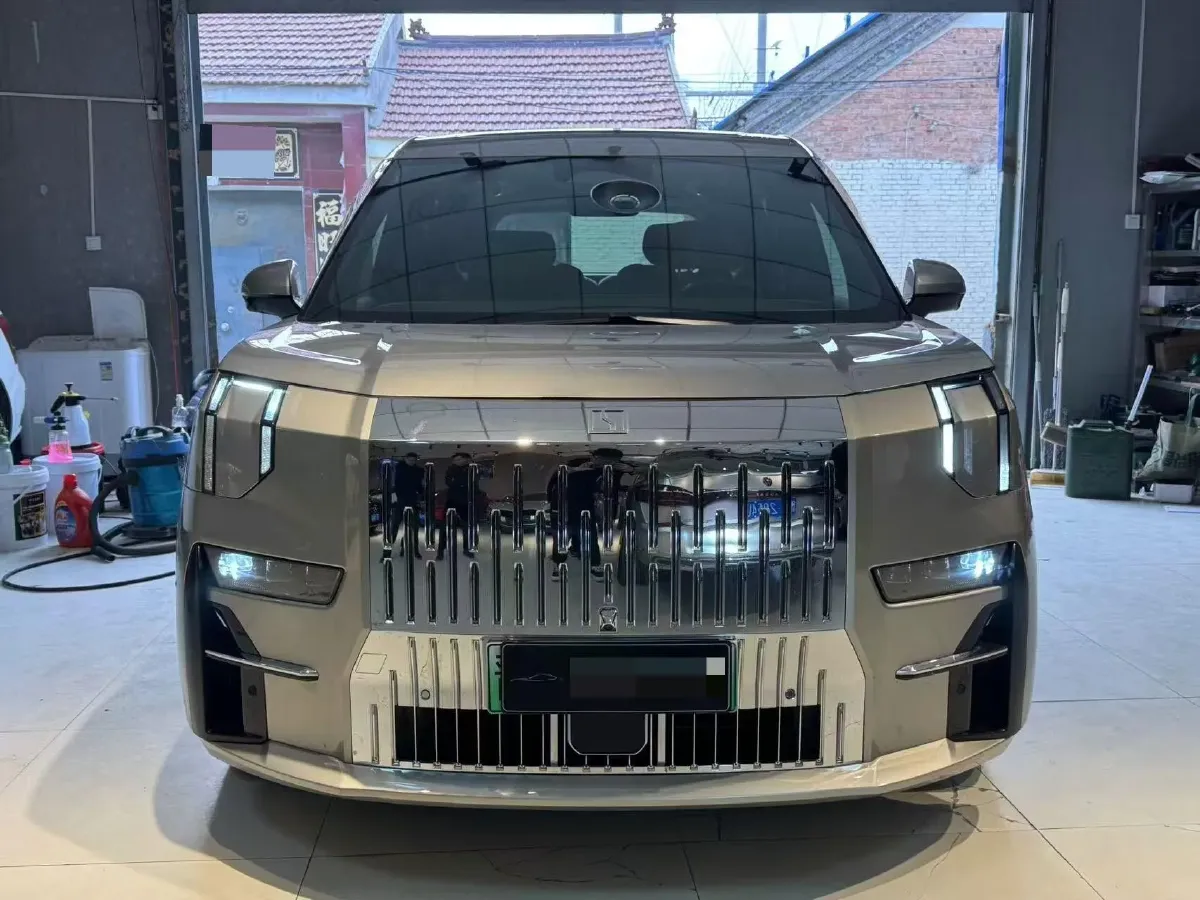 2022 Zeekr 009 BEV 116KWH,autocango,china used car exporter,china ev exporter,chinese used car exporter,chinese used ev exporter