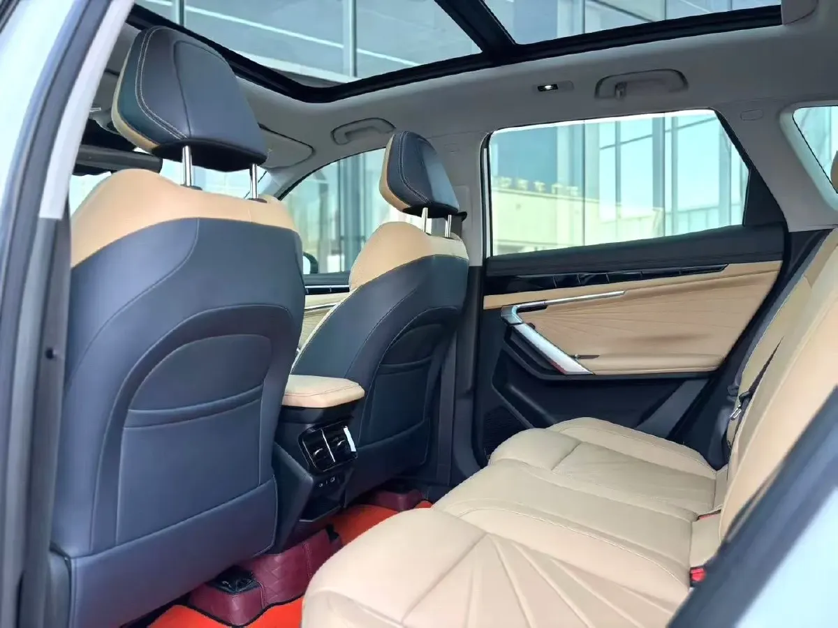 2023 Geely StarRay 1.5T 181HP L4 7DCT,autocango,china used car exporter,china ev exporter,chinese used car exporter,chinese used ev exporter