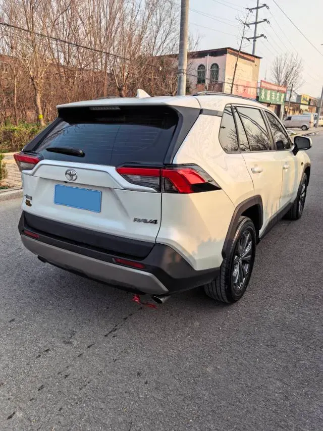 2023 Toyota RAV4 2.0L 171HP L4 CVT,autocango,china used car exporter,china ev exporter,chinese used car exporter,chinese used ev exporter
