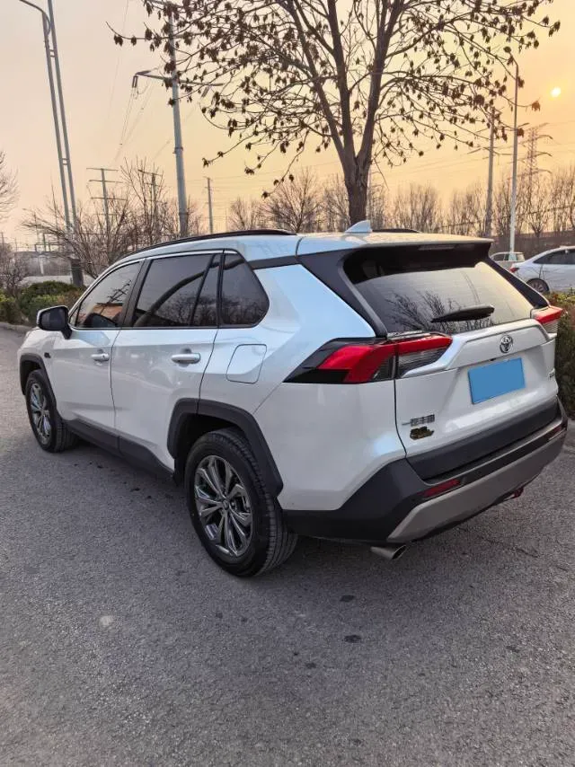 2023 Toyota RAV4 2.0L 171HP L4 CVT,autocango,china used car exporter,china ev exporter,chinese used car exporter,chinese used ev exporter
