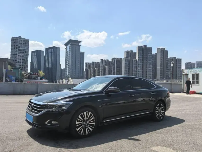 2019 Volvo V40 1.5T 152HP L4 6AT,autocango,china used car exporter,china ev exporter,chinese used car exporter,chinese used ev exporter