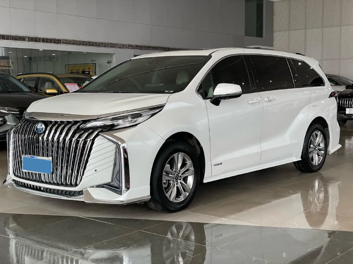 2024 Toyota Sienna 2.5L 189HP L4 E-CVT Hybrid,autocango,china used car exporter,china ev exporter,chinese used car exporter,chinese used ev exporter