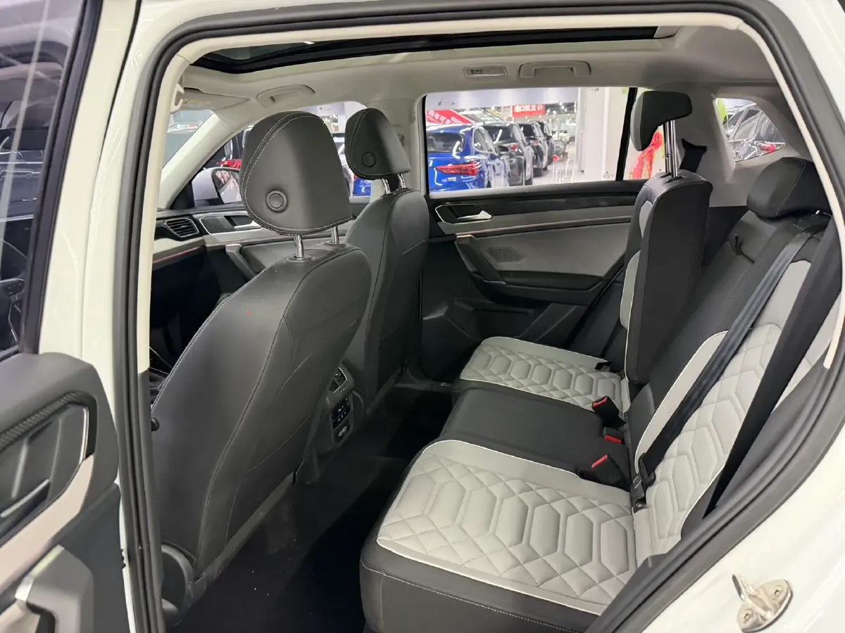 2023 Volkswagen Tayron 1.4T 150HP L4 7DCT,autocango,china used car exporter,china ev exporter,chinese used car exporter,chinese used ev exporter