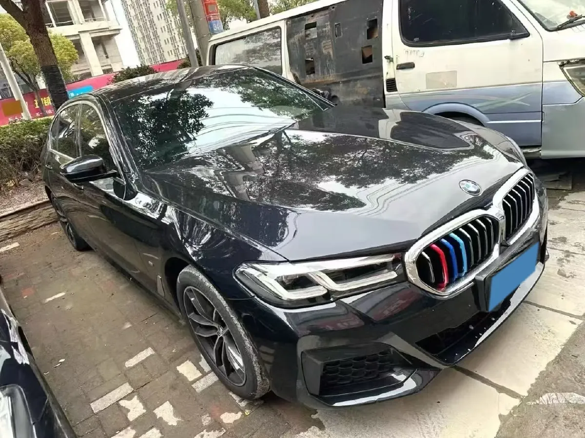 2022 BMW 5 Series 2.0T 184HP L4 8AT,autocango,china used car exporter,china ev exporter,chinese used car exporter,chinese used ev exporter