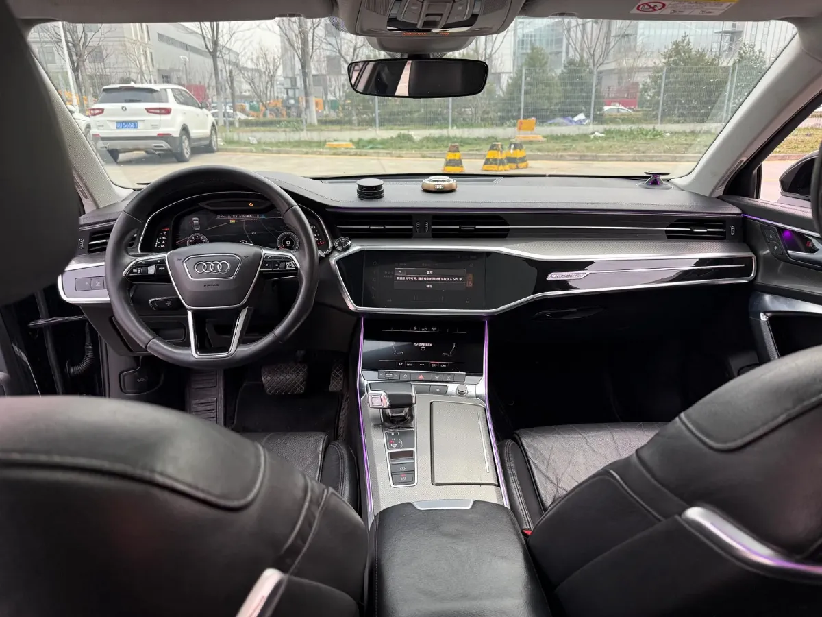 2020 Audi A6L 2.0T 190HP L4 7DCT,autocango,china used car exporter,china ev exporter,chinese used car exporter,chinese used ev exporter
