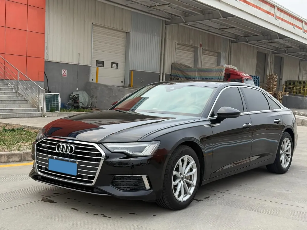 2020 Audi A6L 2.0T 190HP L4 7DCT,autocango,china used car exporter,china ev exporter,chinese used car exporter,chinese used ev exporter