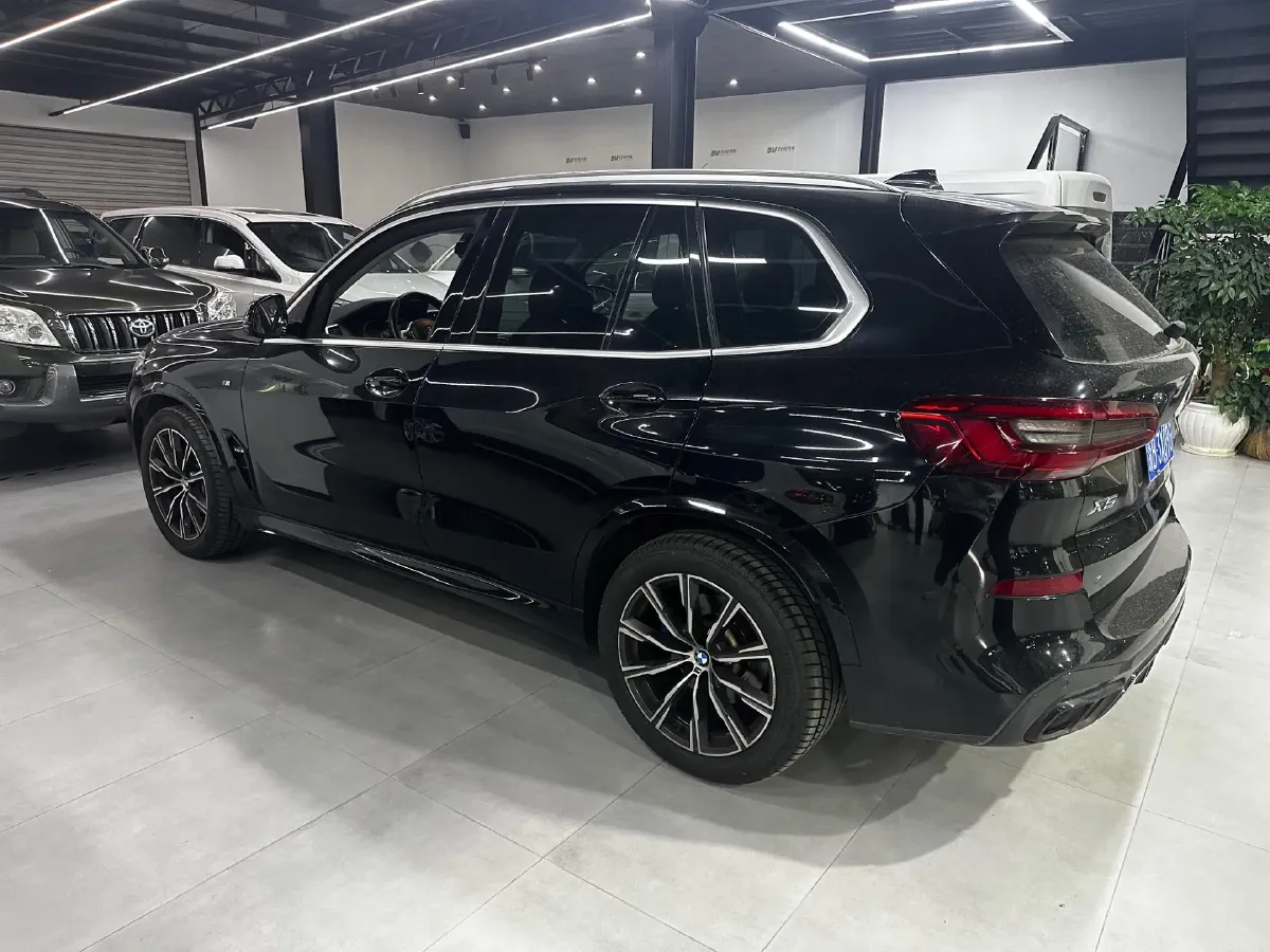 2019 BMW X5 3.0T 340HP L6 8AT,autocango,china used car exporter,china ev exporter,chinese used car exporter,chinese used ev exporter