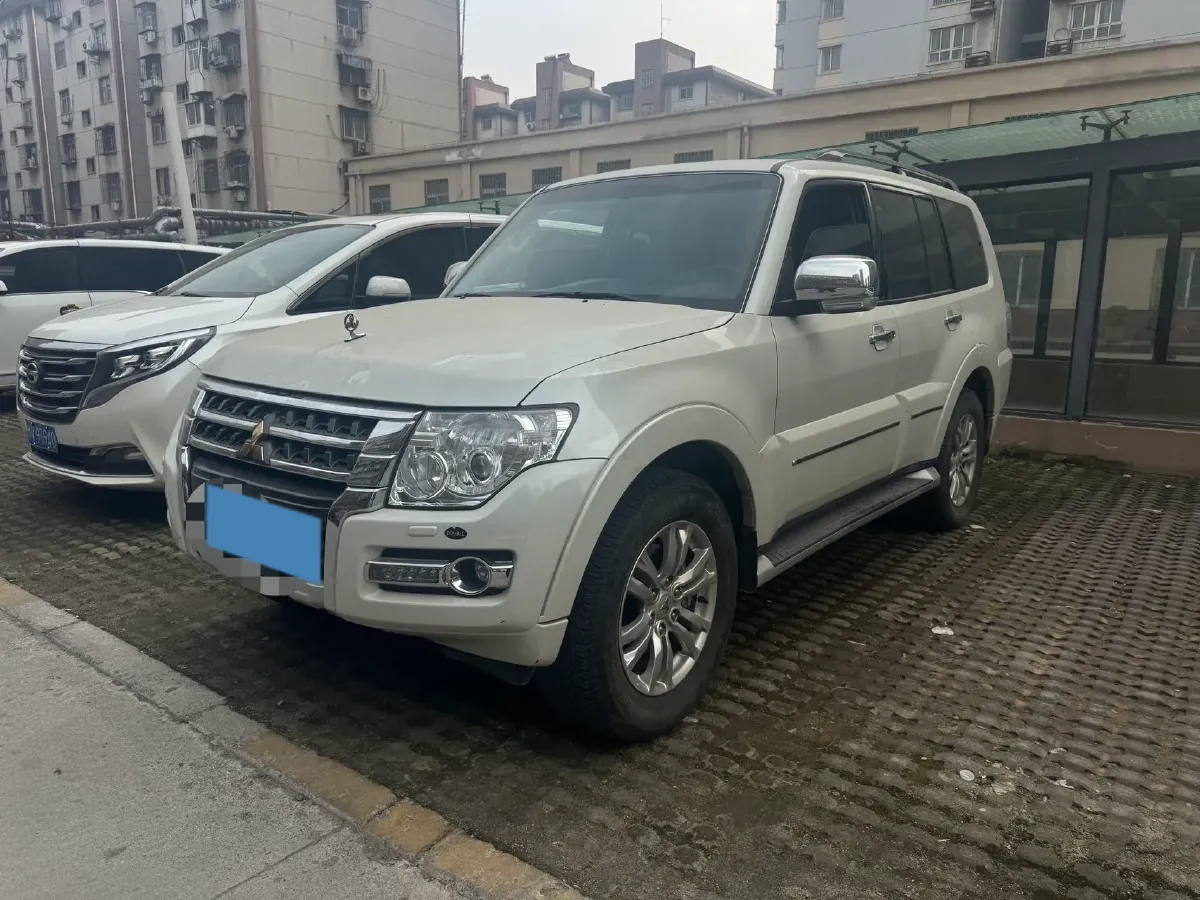 2017 Land Rover Range Rover Evoque 2.0T 241HP L4 9AT,autocango,china used car exporter,china ev exporter,chinese used car exporter,chinese used ev exporter