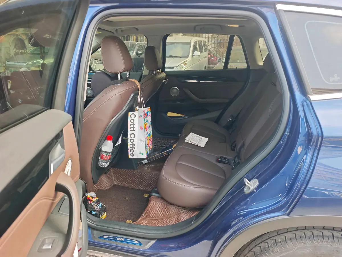 2021 BMW X1 2.0T 192HP L4 7DCT,autocango,china used car exporter,china ev exporter,chinese used car exporter,chinese used ev exporter