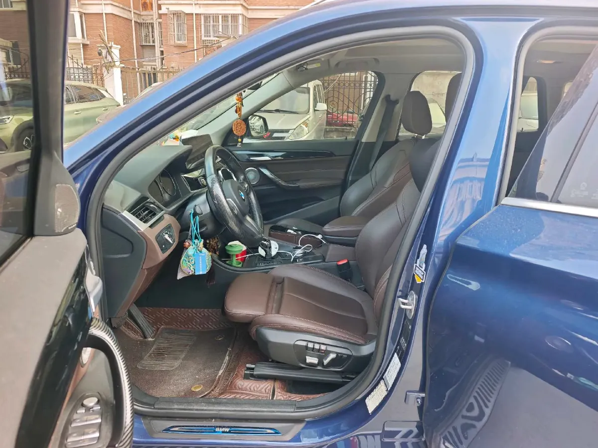 2021 BMW X1 2.0T 192HP L4 7DCT,autocango,china used car exporter,china ev exporter,chinese used car exporter,chinese used ev exporter