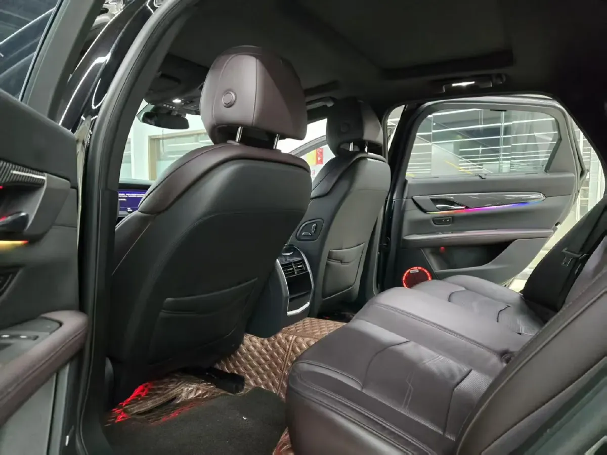 2022 Cadillac CT6 2.0T 237HP L4 10AT,autocango,china used car exporter,china ev exporter,chinese used car exporter,chinese used ev exporter