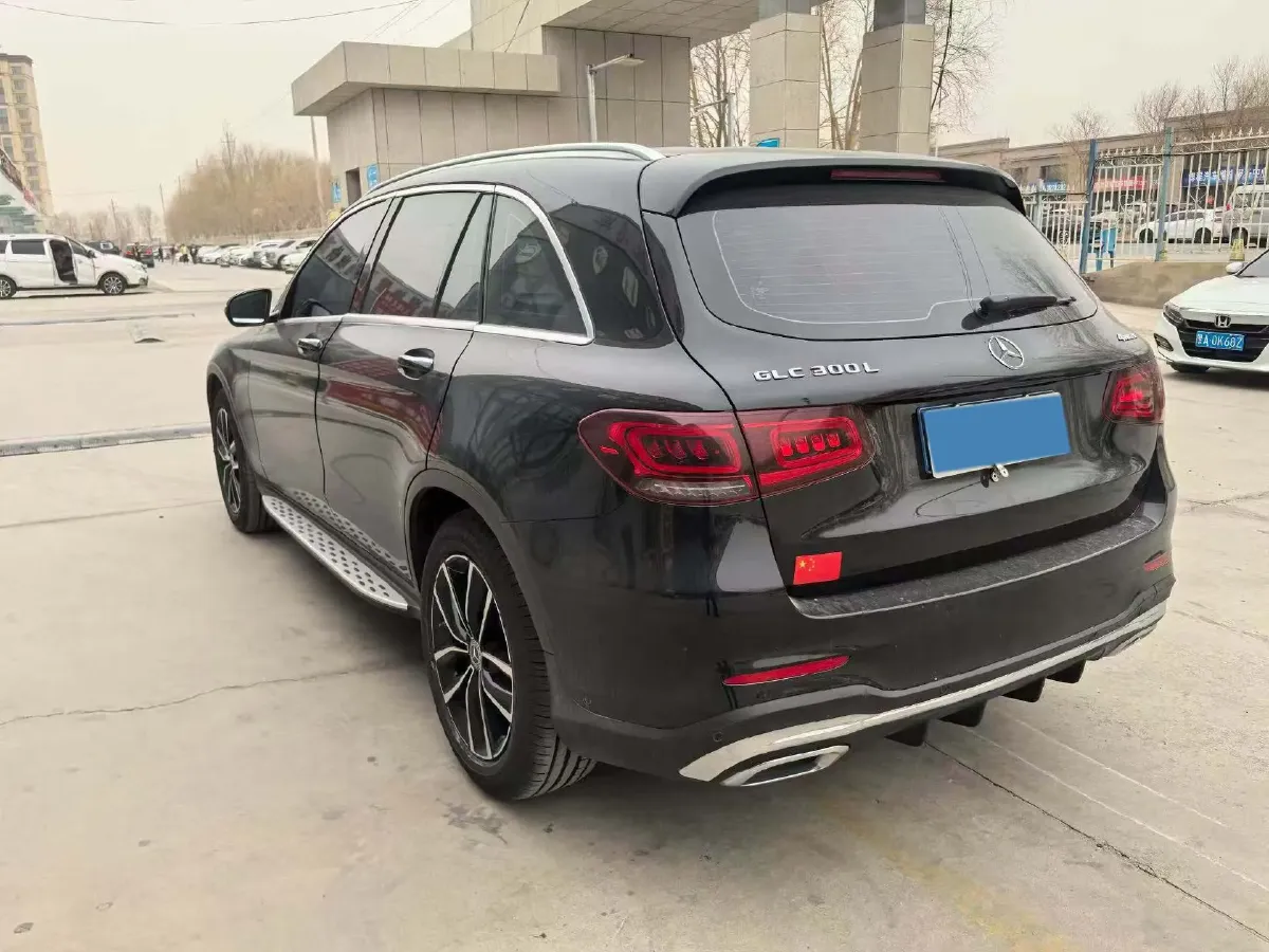 2021 Mercedes-Benz GLC Class 2.0T 258HP L4 9AT,autocango,china used car exporter,china ev exporter,chinese used car exporter,chinese used ev exporter