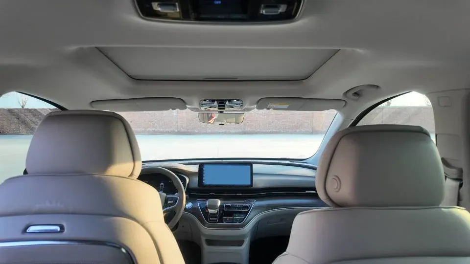 2023 Roewe iMAX8 2.0T 234HP L4 8AT,autocango,china used car exporter,china ev exporter,chinese used car exporter,chinese used ev exporter