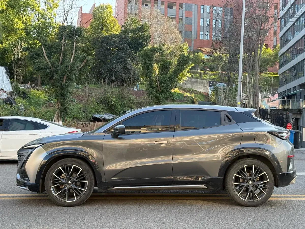 2023 ChangAn UNI-T 1.5T 188HP L4 7DCT,autocango,china used car exporter,china ev exporter,chinese used car exporter,chinese used ev exporter