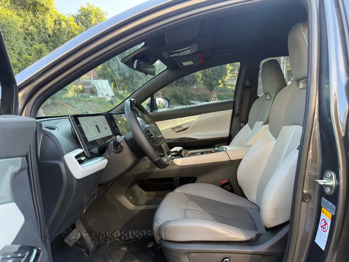 2023 ChangAn UNI-T 1.5T 188HP L4 7DCT,autocango,china used car exporter,china ev exporter,chinese used car exporter,chinese used ev exporter