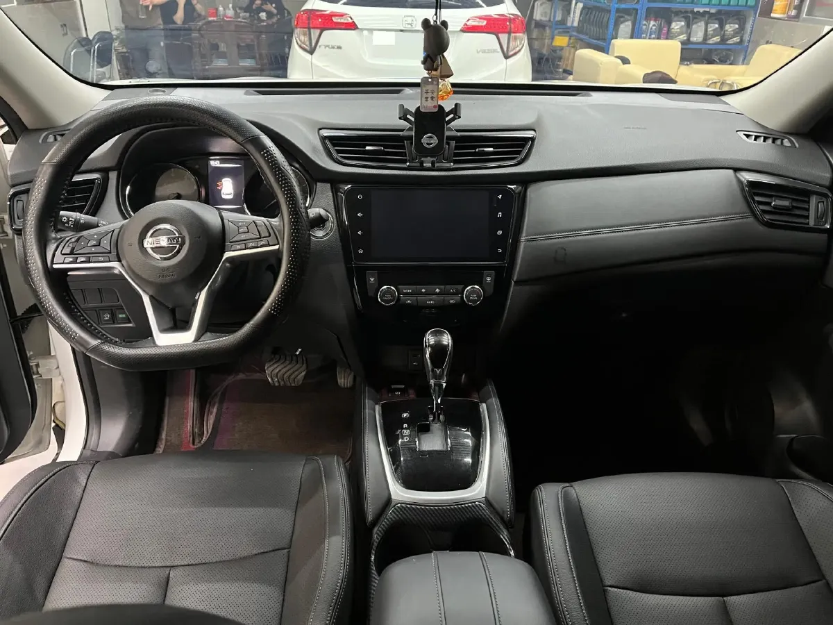 2023 Nissan X-Trail 2.0L 151HP L4 CVT,autocango,china used car exporter,china ev exporter,chinese used car exporter,chinese used ev exporter