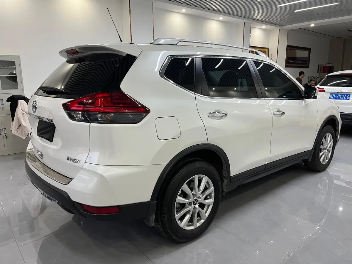 2023 Nissan X-Trail 2.0L 151HP L4 CVT,autocango,china used car exporter,china ev exporter,chinese used car exporter,chinese used ev exporter